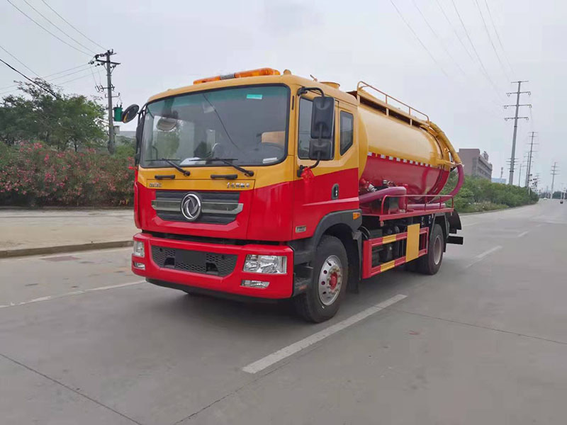 東風(fēng)清洗吸污車如何選購，怎么延長(zhǎng)使用時(shí)間？